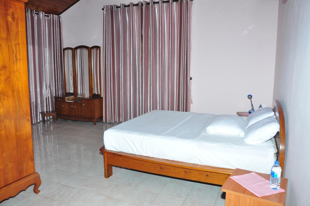 Sugandi Inn Kochchikade Екстериор снимка