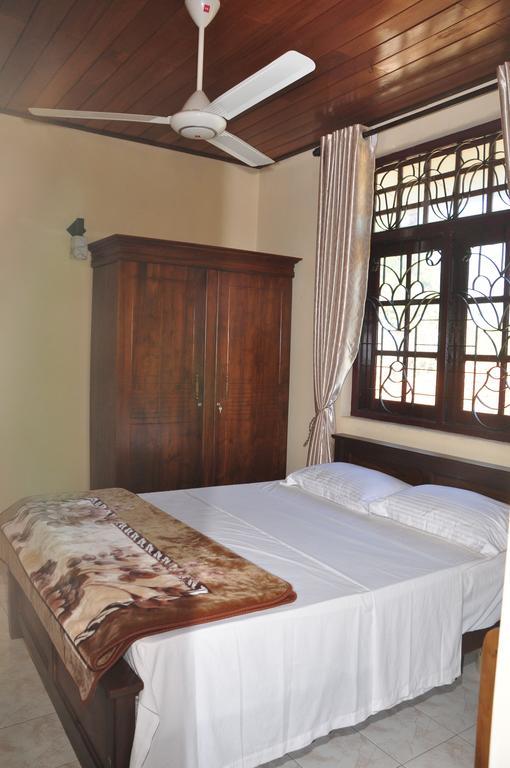 Sugandi Inn Kochchikade Екстериор снимка