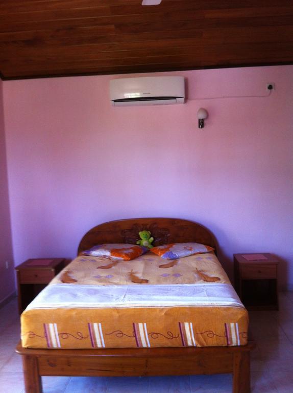Sugandi Inn Kochchikade Екстериор снимка